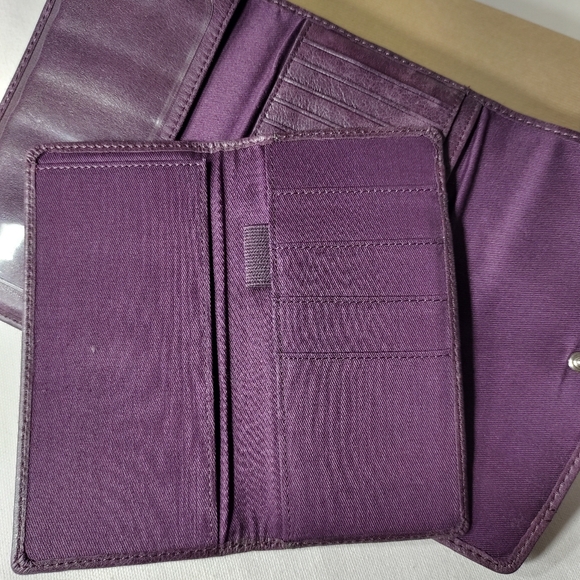 💜FOSSIL Wallet - Picture 8 of 14